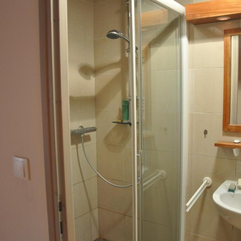 La Ferme de Vrilly - Chambre Double Deluxe (2 Adultes + 1 Enfant) - 11