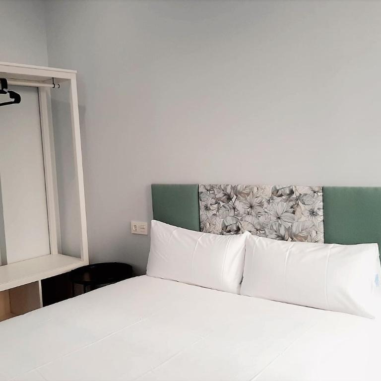 Apartamentos Vega by gaiarooms - Estudio Estándar - 5