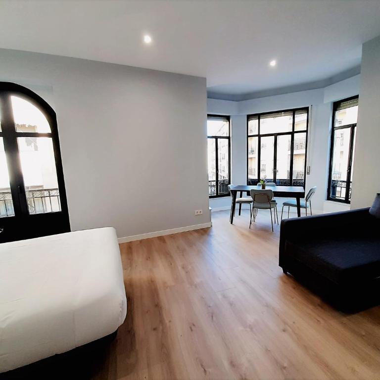 Apartamentos Vega by gaiarooms - Estudio Deluxe - 7