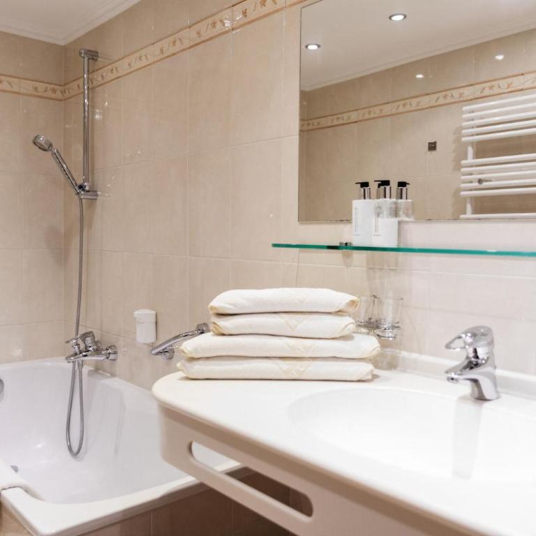 Hotel Kristall - Familiensuite - 1