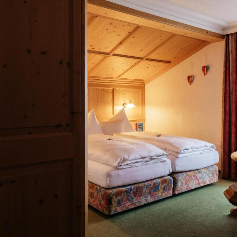 Hotel Kristall - Classic Doppelzimmer - 7