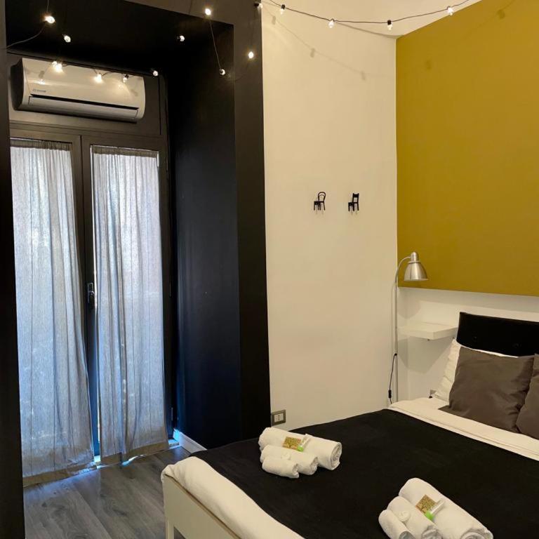 Minihomecatania - Double Room with Private External Bathroom - 4