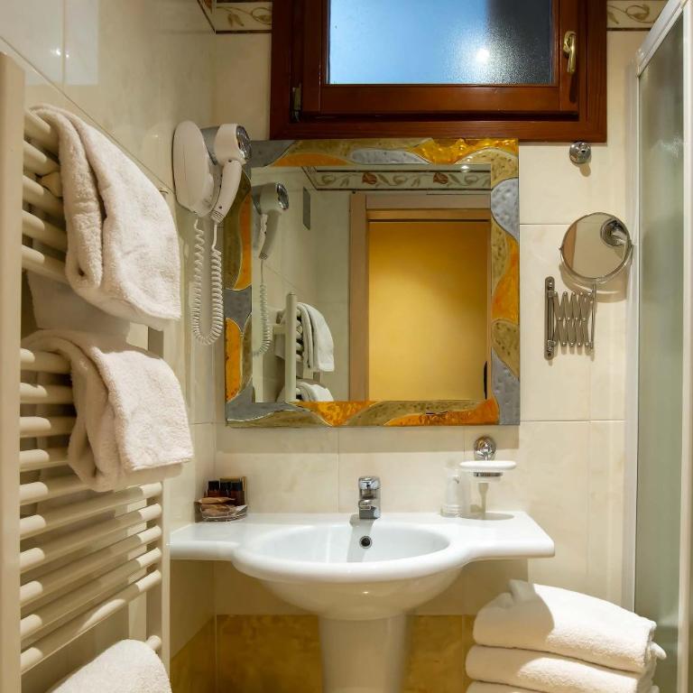 Hotel Alba Palace - Triple Room - 7