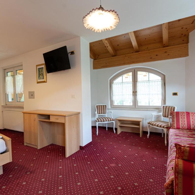 Latemar - Hotel Suites Spa - Suite Junior con Vista Montagna - 1