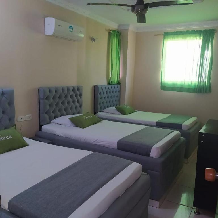 Hotel Calarca N2 - Habitación Triple - 1