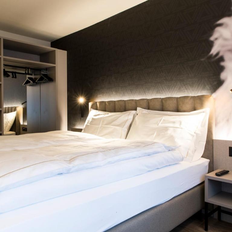 Adaastra Boutique Hotel - Doppelzimmer mit Balkon - 3