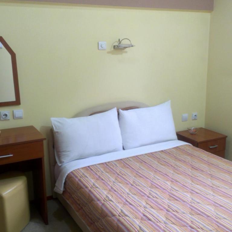 Private accommodation Lidija Rakočević - Dvokrevetna Soba sa Bračnim Krevetom - 1