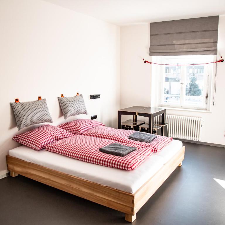 St Josefsheim Hostel - Habitación Doble Pequeña - 2 camas - 1