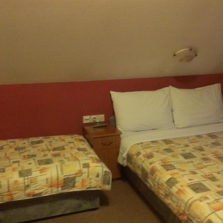 Private accommodation Lidija Rakočević - Trokrevetna Soba - 1