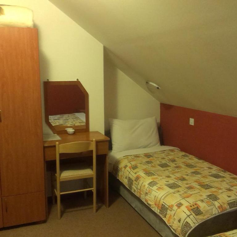 Private accommodation Lidija Rakočević - Trokrevetna Soba - 2