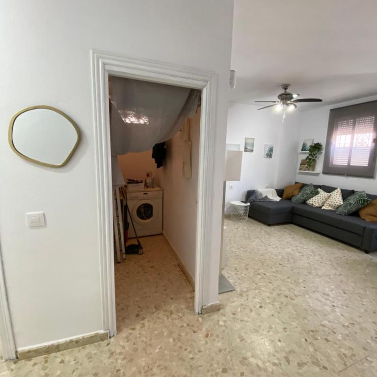 Precioso apartamento en el centro de Conil para familias, parejas y grupos - Apartamento de 2 dormitorios - 10