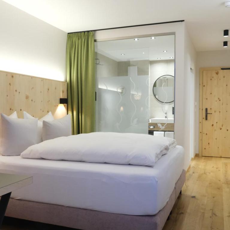 Hotel Die Arlbergerin - Deluxe Doppelzimmer mit Dusche - 3