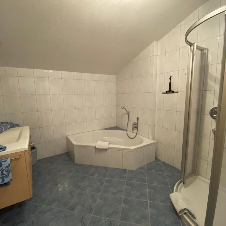 Huber Rosmarie - Appartamento con 1 Camera da Letto con Bagno - 24