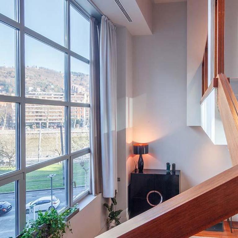Vivienda Turística Dúplex Isozaki-Guggenheim - Duplex Apartment - 8