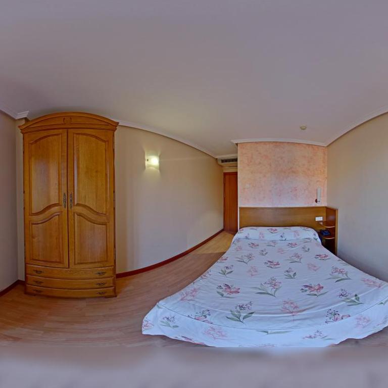 Hostal Restaurante Boccalino - Habitación Doble - 1 o 2 camas - 8