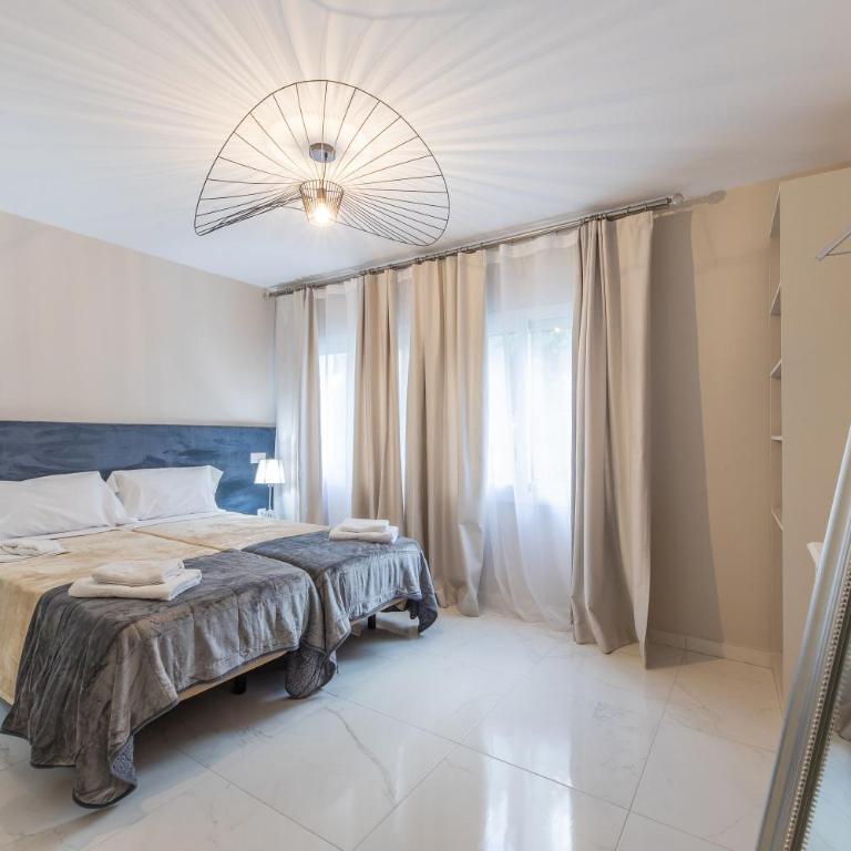 Residencia Deportiva RozaRossa - Habitación Doble Estándar con sofá - 11