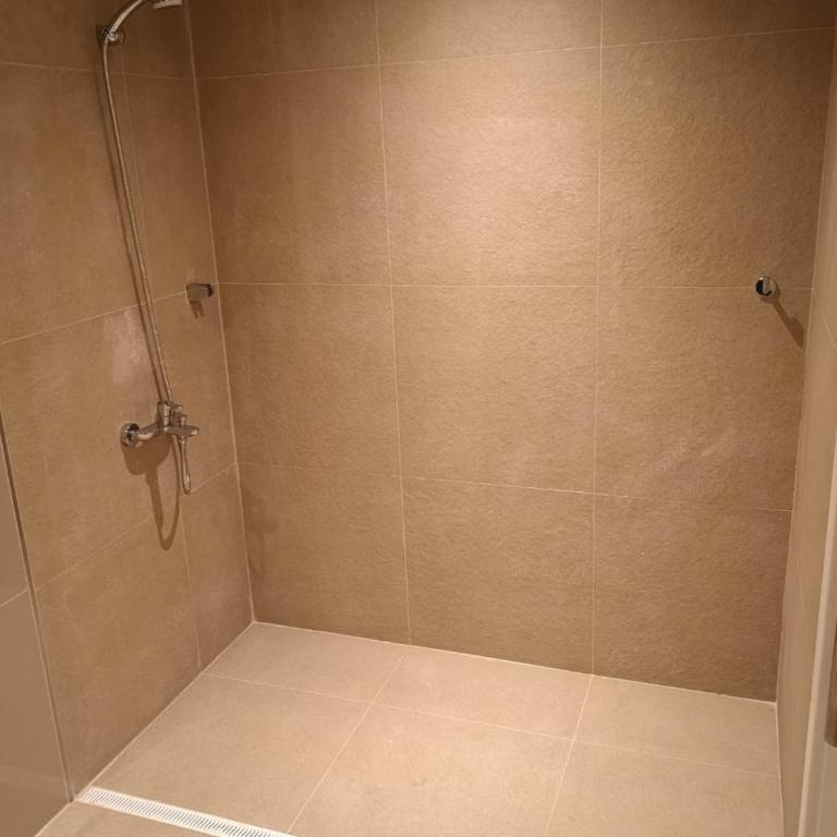 Hotel Versailles - Habitación Doble adaptada para personas con movilidad reducida - 2