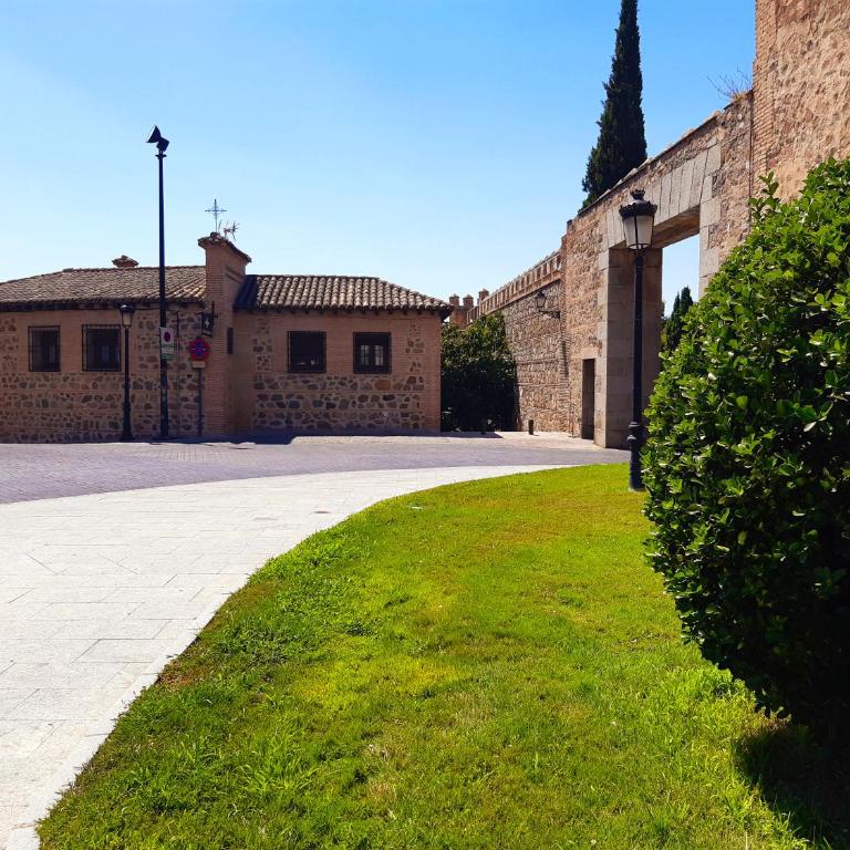 Casa de Bisagra - Casa Unifamiliar de 3 dormitorios - 2