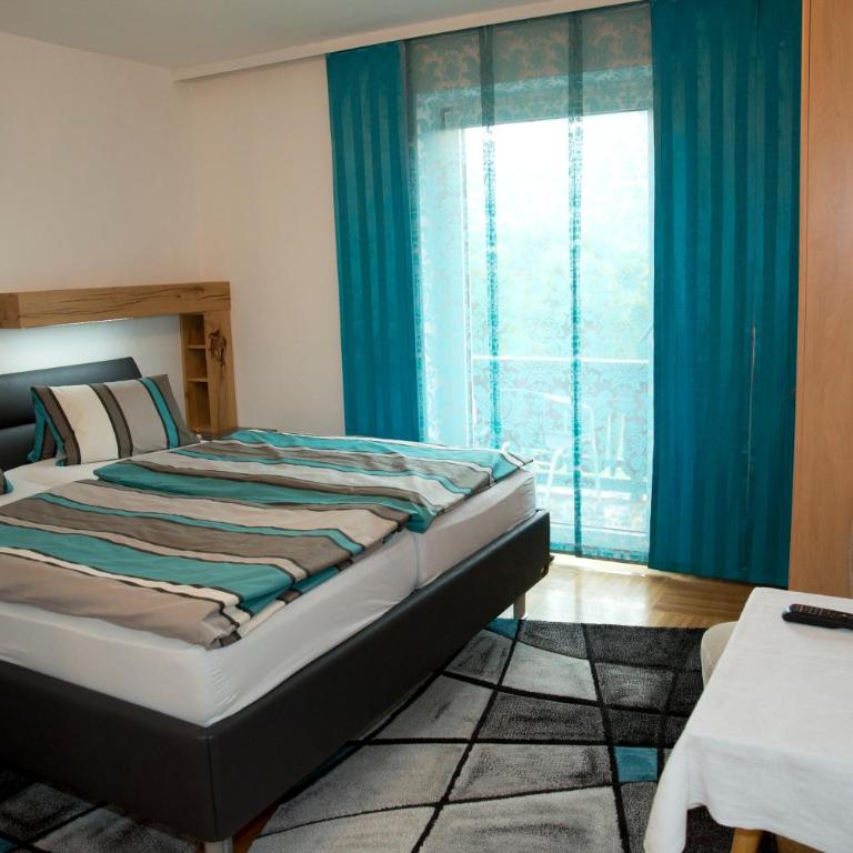 Haus Rattenböck - Doppelzimmer mit Balkon - 2