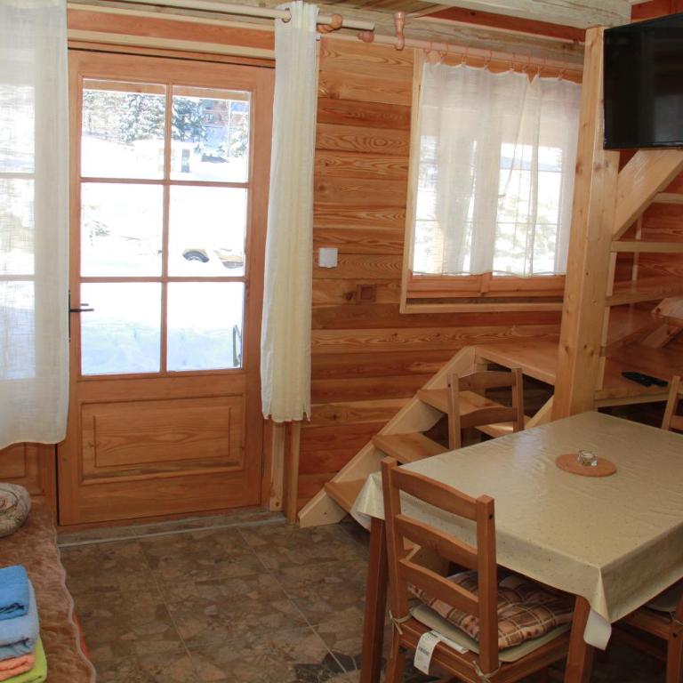 Brvnara Zlatibor Tornik - Apartman sa Pogledom na Vrt - 9