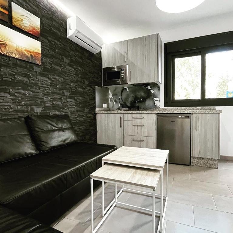 Apartamentos Villa Serali Parking Gratis - Apartamento con terraza - 9
