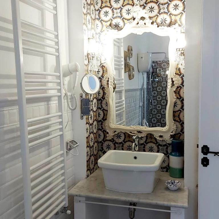 VFH Villa Flavia Eco B&B - Pool & Spa - Deluxe Doppelzimmer mit Meerblick - 5