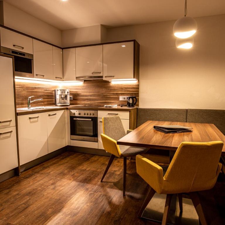 Lux Appartements - Apartment mit 1 Schlafzimmer und Balkon - 7