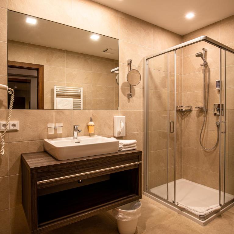 Lux Appartements - Apartment mit 1 Schlafzimmer und Balkon - 6