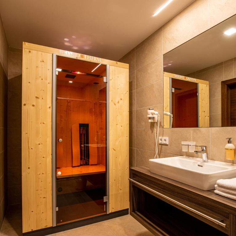 Lux Appartements - Apartment mit 1 Schlafzimmer und Balkon - 5