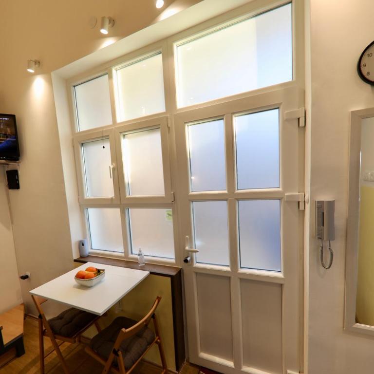 Central Ant Apartment - Apartman sa 1 Spavaćom Sobom - 3