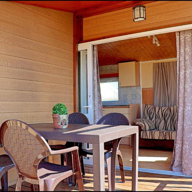 Bungalow con piscina privada - Casa - 14