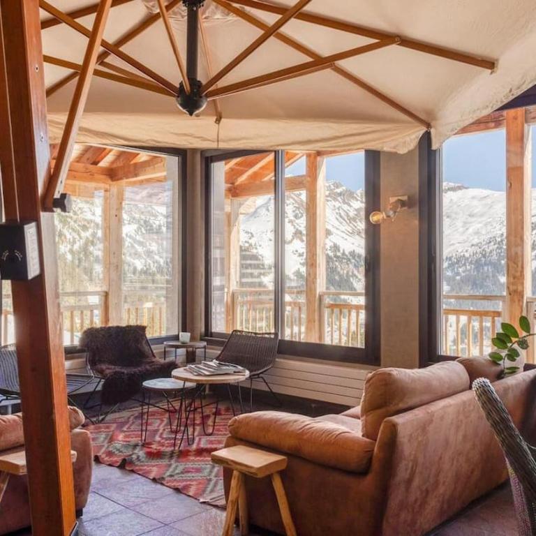 Vue panoramique sur les montagnes plein Sud - T2 Skis aux pieds, Piscine & Spa - Appartement 1 Chambre - 14
