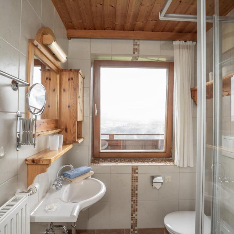 Rücklhof - Doppelzimmer mit Balkon - 7