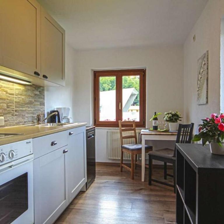 Gästehaus Weinrebe - Apartamento con balcón - 2