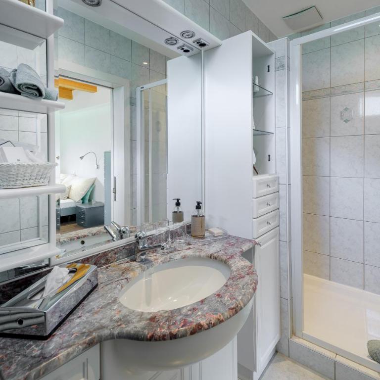Relais Bayard - Superior Suite - 11