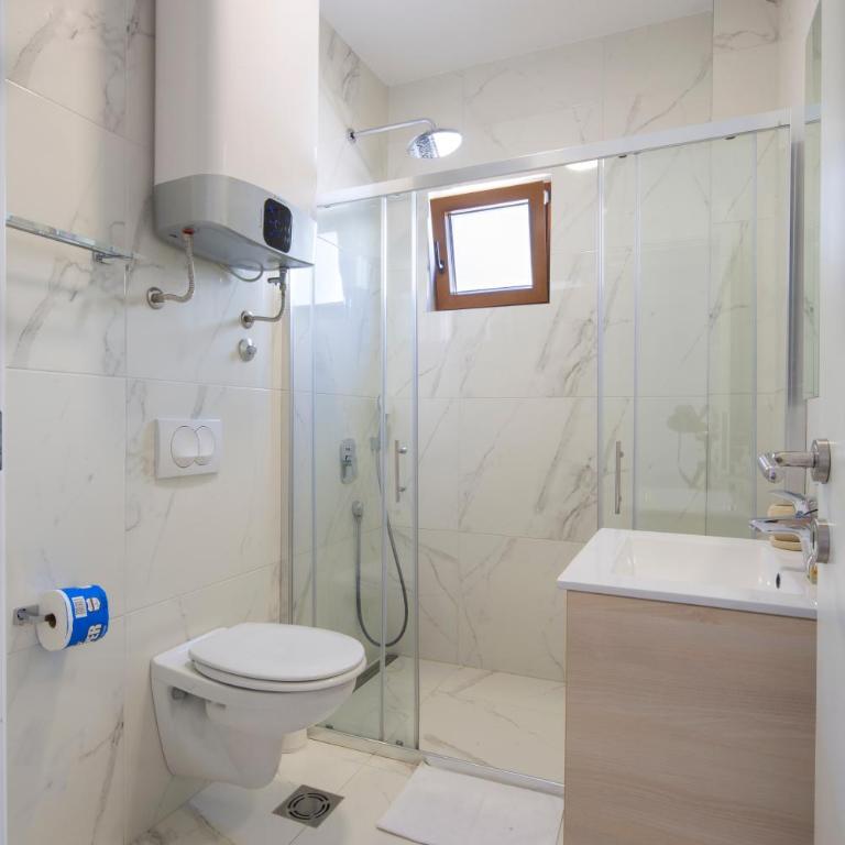 Villa Lazy Hill - Apartman sa Pogledom na Vrt - 13