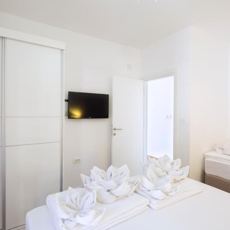 Villa Lazy Hill - Apartman sa Pogledom na Vrt - 12