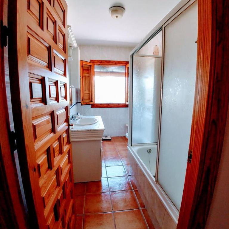 CAZORLA, CASA RURAL LA GUINDALERA - Three-Bedroom House - 29
