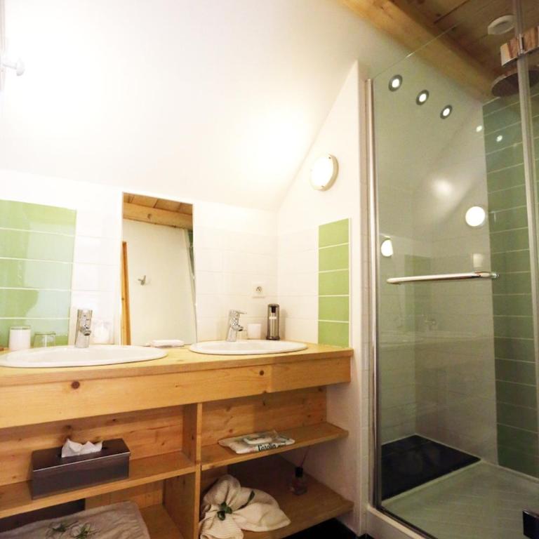 Le Valombré - Chambre Double ou Lits Jumeaux Deluxe - Vue sur Montagne - 3