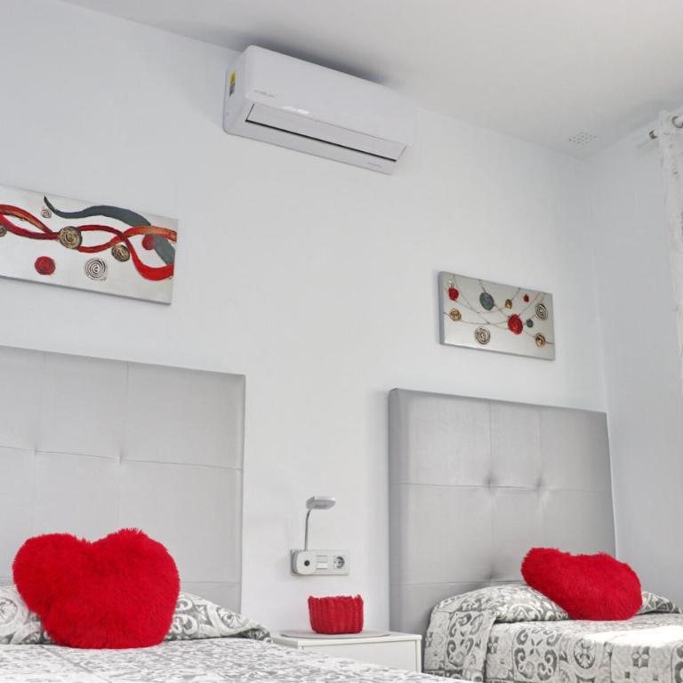 Chalet moderno con pisicina - Casa - 27