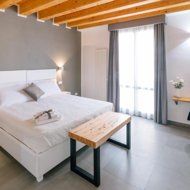 Boutique BnB Dolcevita - Camera Matrimoniale Deluxe con Balcone - 2