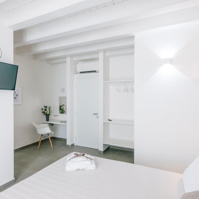 Boutique BnB Dolcevita - Camera Matrimoniale Deluxe con Balcone - 4