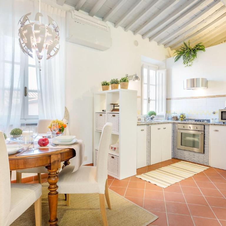 Casa Santa Zita, A Toproof Penthouse Apartment with Elevator and Private Garden Inside the Walls - Appartamento con 1 Camera da Letto - 22