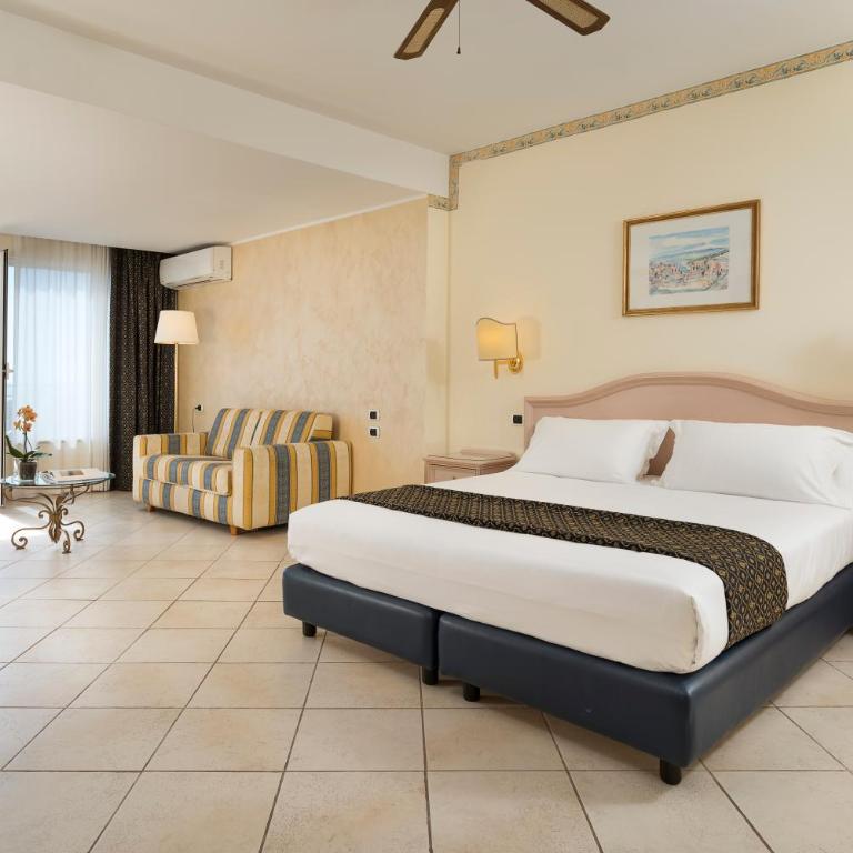Sant Alphio Garden Hotel & SPA - Suite con Balcone e Vista Mare - 3