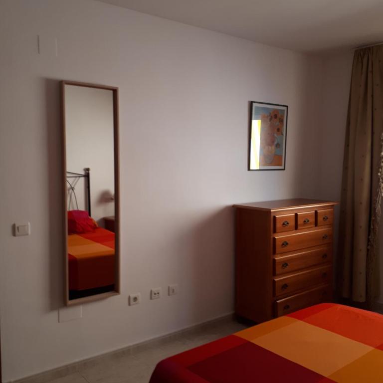 Calle Júzcar UK TV - Apartamento de 2 dormitorios - 11