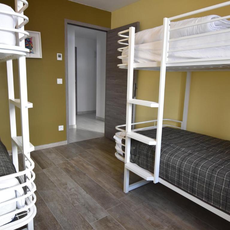 VAUJANYLOCATIONS - Marguerite - Appartement Supérieur avec Sauna - 8