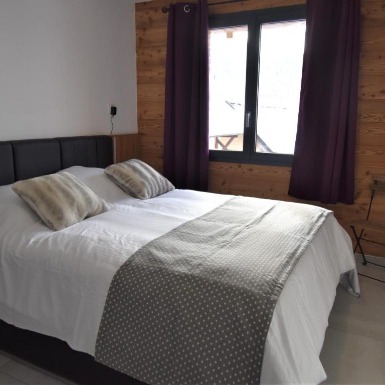 VAUJANYLOCATIONS - Marguerite - Appartement Supérieur avec Sauna - 10