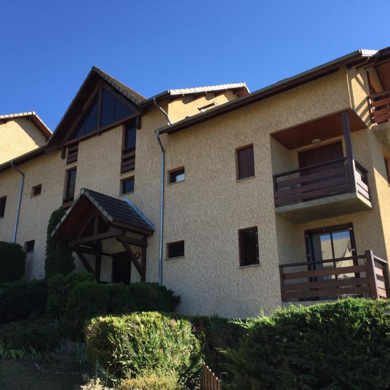 Appart T4 72m2 à Baratier entre les Orres et Embrun à coté du lac de Serre Ponçon. - Appartement - Vue sur Lac - 9