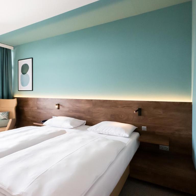 Das Sonnreich - Thermenhotel Loipersdorf - Superior Double Room Deluxe and Therme Loipersdorf Access - 2