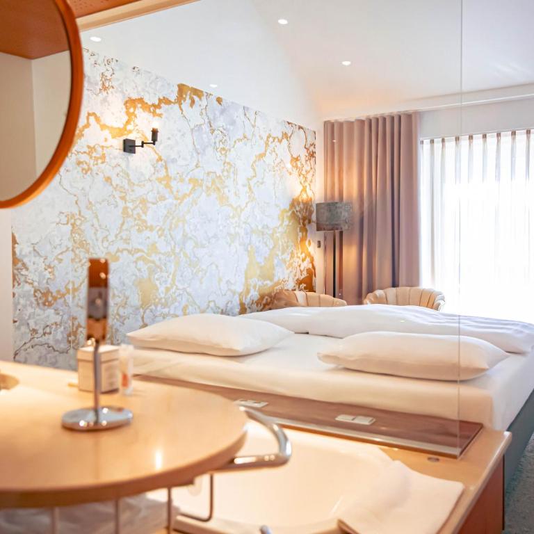 Das Sonnreich - Thermenhotel Loipersdorf - Panorama Junior Suite and Therme Loipersdorf Access - 2